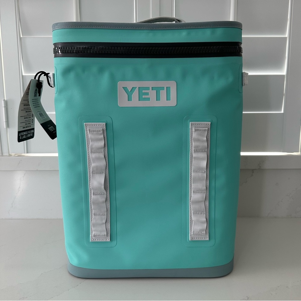 YETI Hopper BackFlip 24 Soft Sided Backpack Cooler- Aquifer Blue (BRAND NEW)